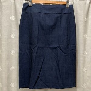 Banana Republic Size 4 Pencil Skirt, Dark Chambray